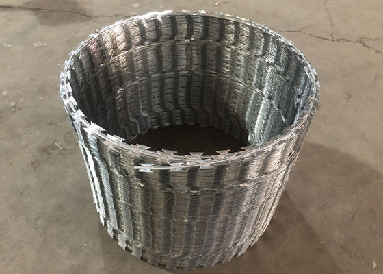 60cm schraubenartiger galvanisierter Rasiermesser-Stacheldraht Stahl-BTO 22